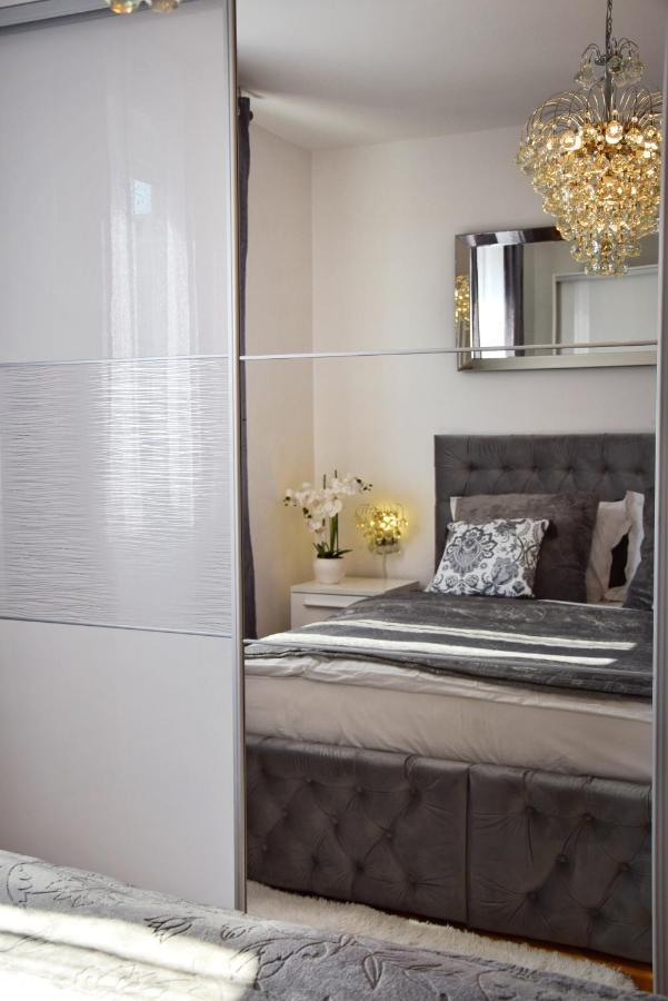 Apartman Luxurious Majda, 2 Bathrooms And Free Parking Split